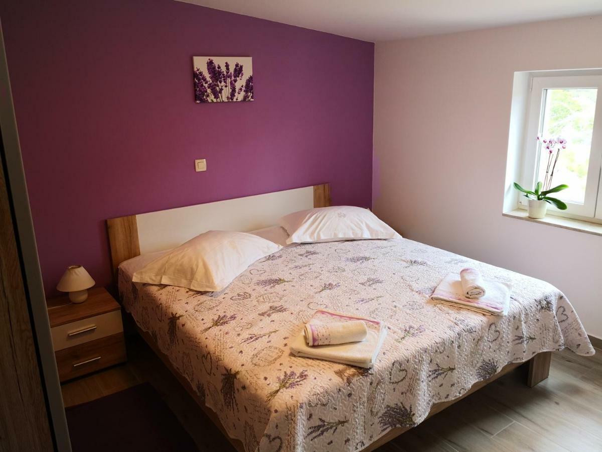 Apartment Aria Banjol Екстер'єр фото