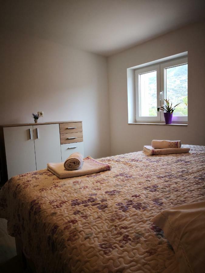 Apartment Aria Banjol Екстер'єр фото