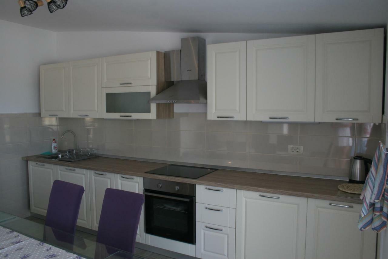 Apartment Aria Banjol Екстер'єр фото