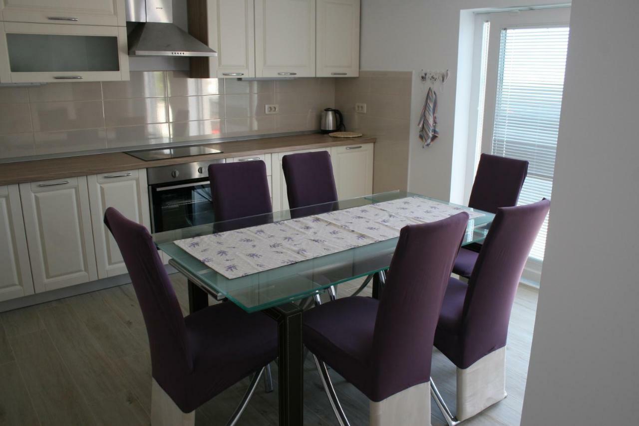 Apartment Aria Banjol Екстер'єр фото