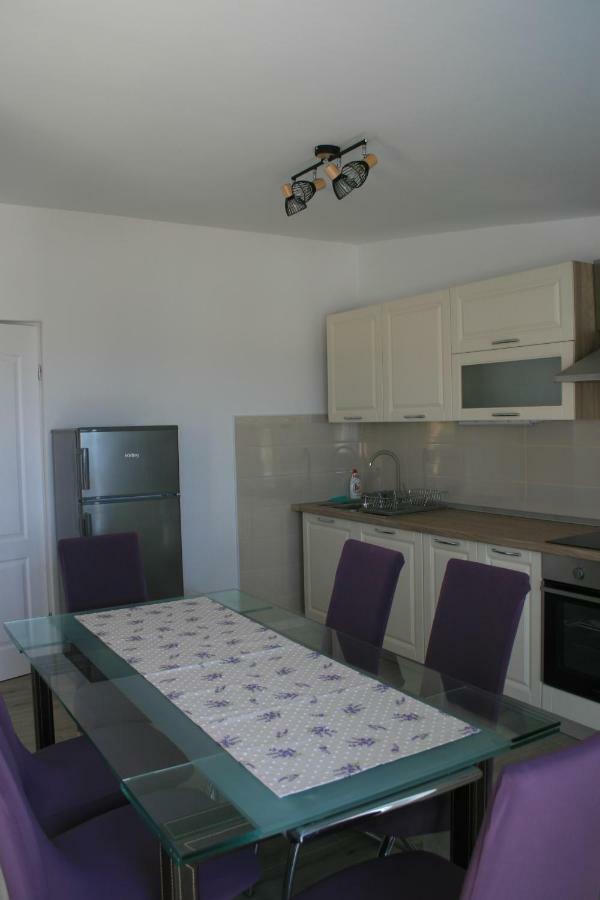 Apartment Aria Banjol Екстер'єр фото