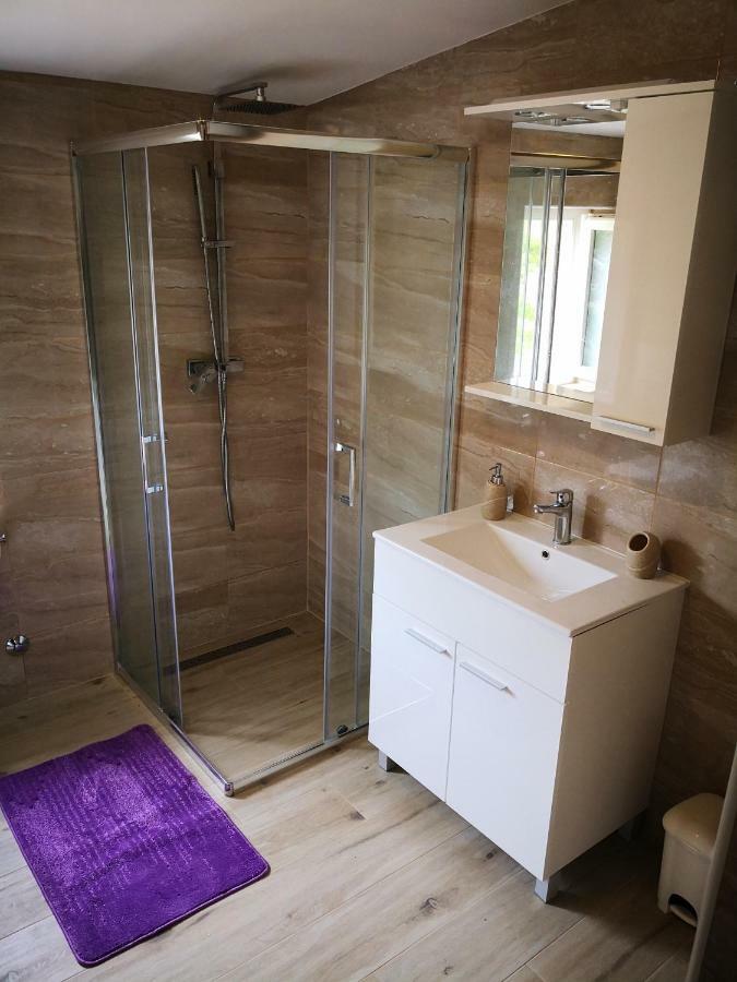 Apartment Aria Banjol Екстер'єр фото